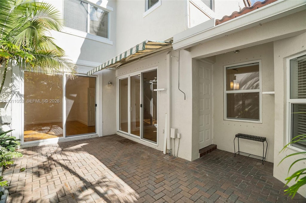 Photo of 1640 Weeping Willow Way #1640, Hollywood, FL 33019 (MLS # A12011053)