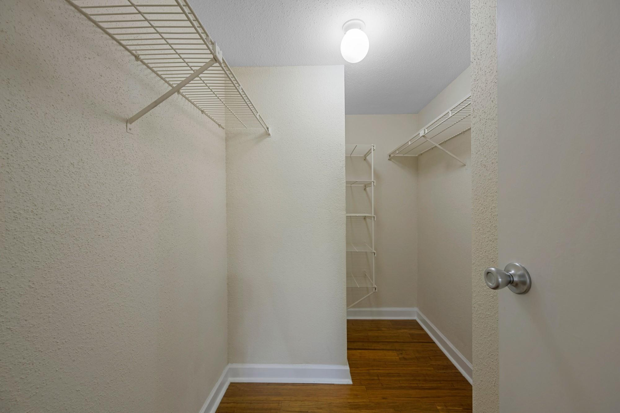 SAVANNAH AT RIVERSIDE CON - Residential Lease