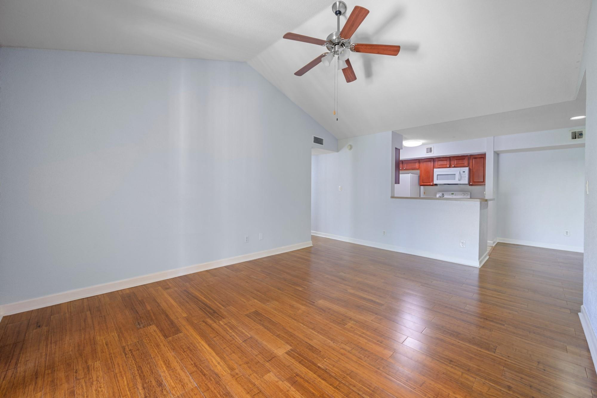 SAVANNAH AT RIVERSIDE CON - Residential Lease