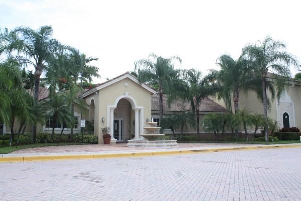 Royal Grand Condo - Residential Lease