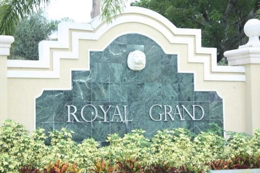 *** PLEASE READ REMARKS, BROKER REMARKS & SEE ATTACHMENTS *** LARGE 2 BEDROOM, 2 BATH UNIT IN ROYAL GRAND WITH BEAUTIFUL LAKE VIEW, WASHER/DRYER IN UNIT AND ASSIGNED PARKING. CLOSE TO ALL COLLEGES, MAJOR ROADS AND HIGHWAYS. COMMUNITY WITH POOL, GYM, TENNI S AND BASKETBALL COURTS. ONE PET ALLOWED (NO AGGRESSIVE BREED) - $250 NONREFUNDABLE PET FEE APPLIES.  ASSOCIATION APPROVAL TAKES 30 DAYS. MUST HAVE GOOD CREDIT & INCOME OF 3 TIMES RENT AMOUNT TO BE APPROVED.