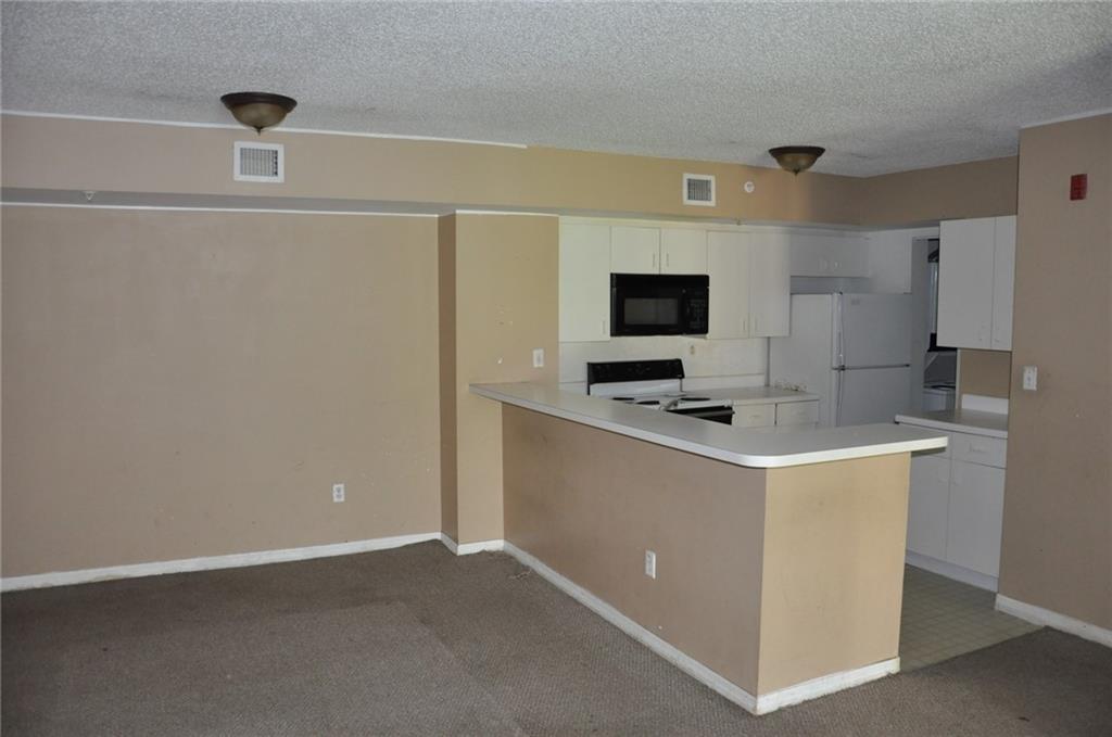 Royal Grand Condo - Residential Lease