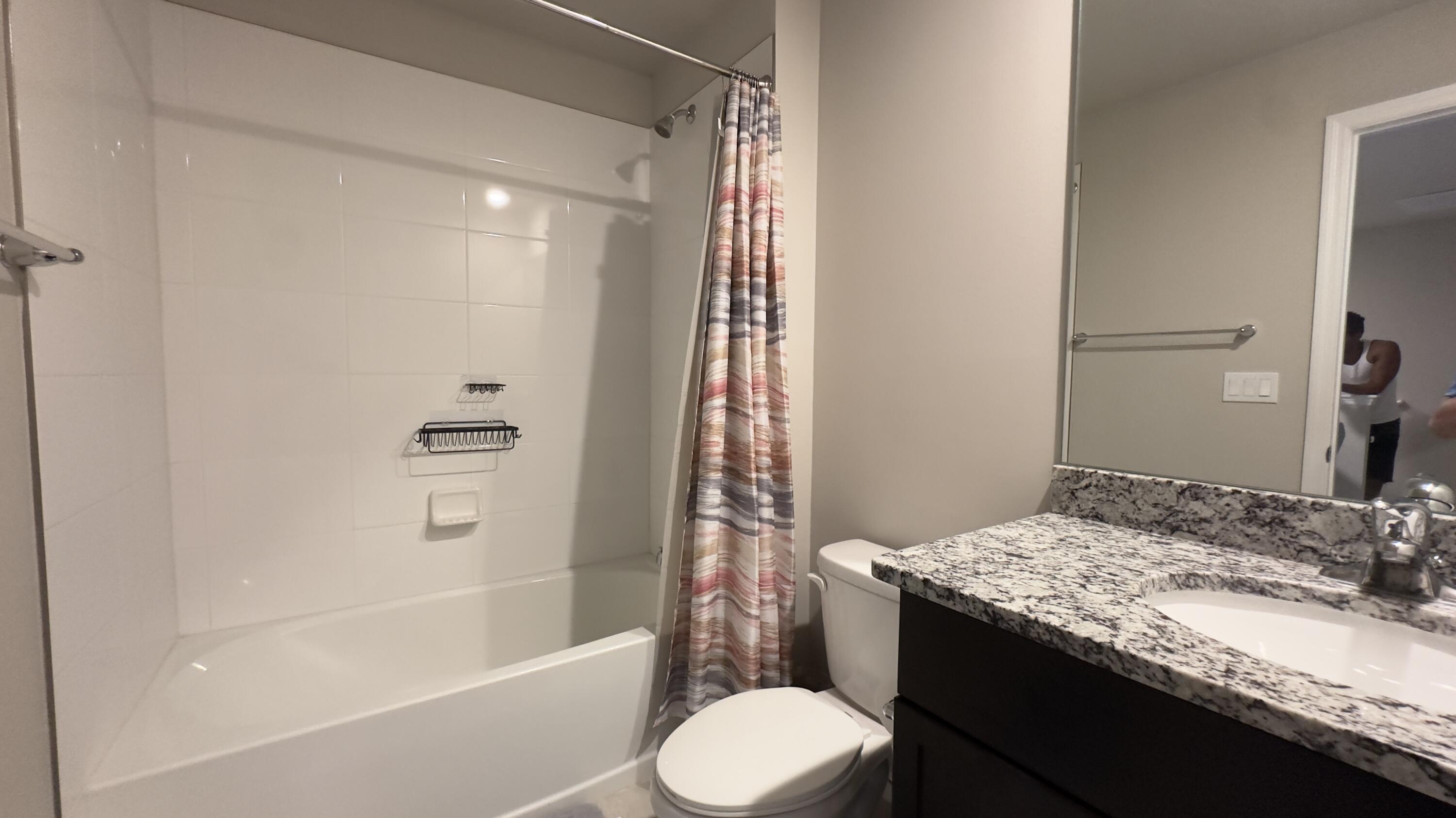 FONTANA TOWNHOMES - Residential Lease