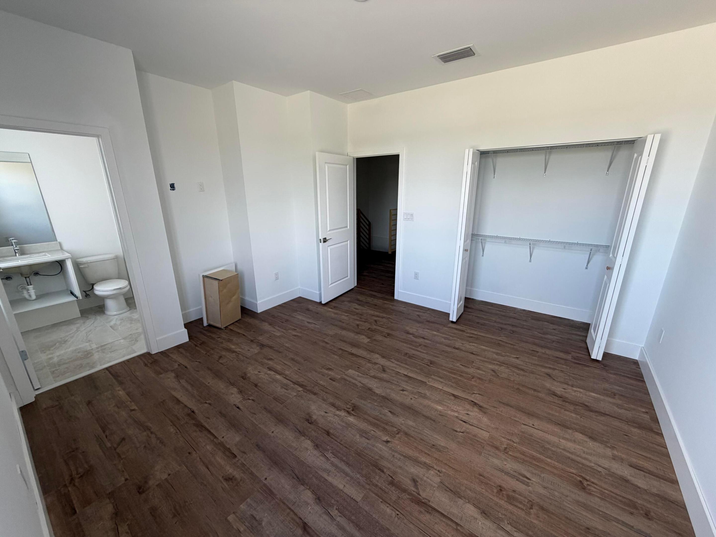 POMPANO TERRACE - Residential