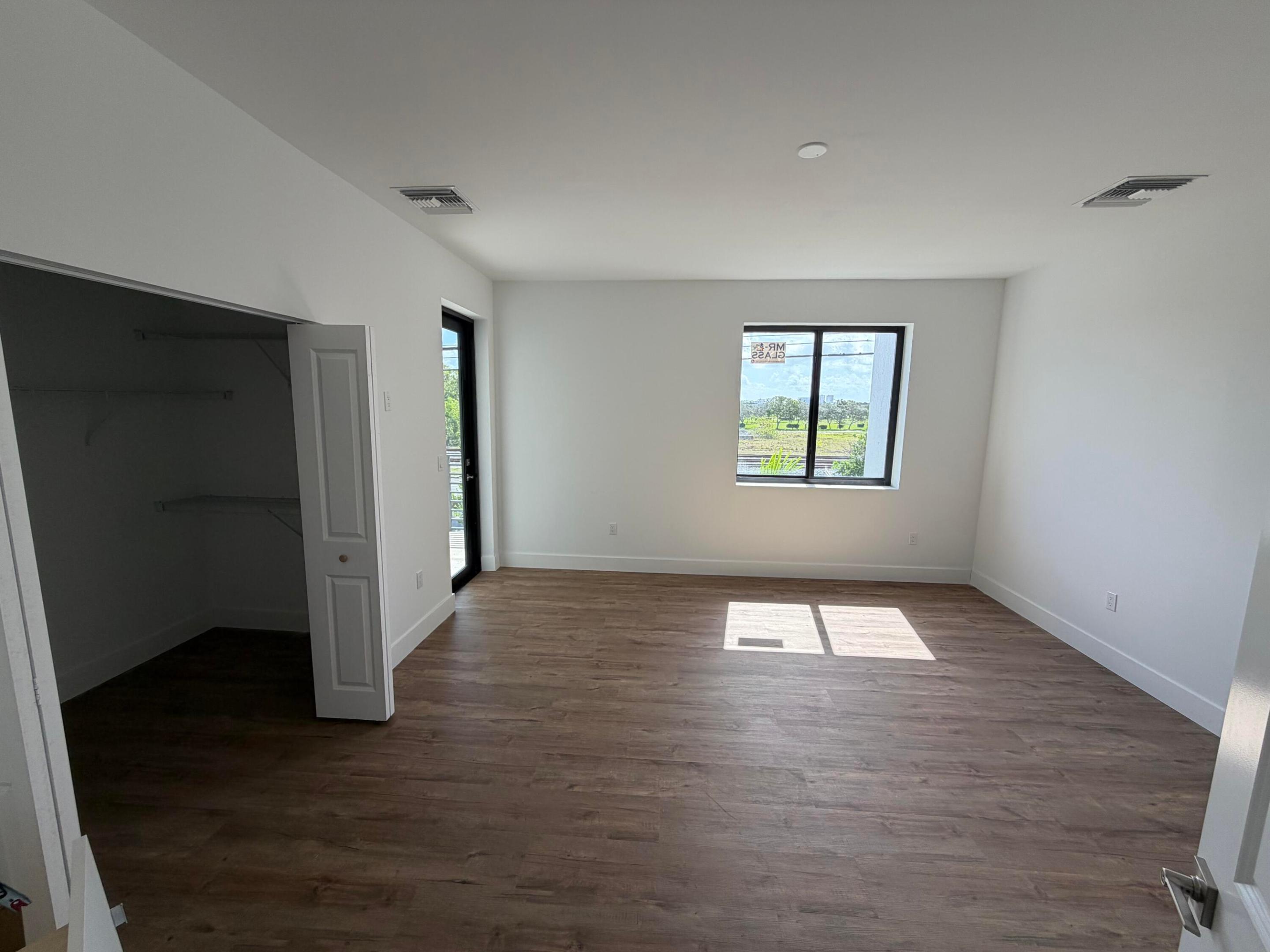 POMPANO TERRACE - Residential