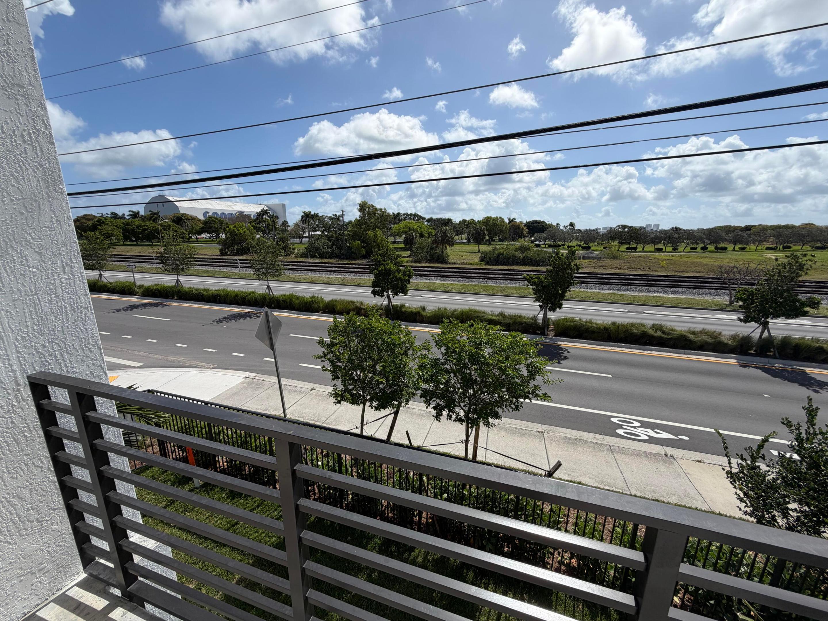 POMPANO TERRACE - Residential