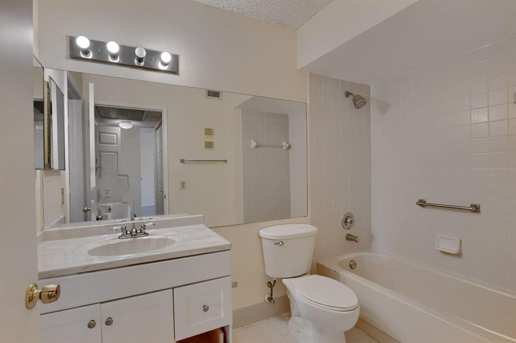 Town Villas - Residential