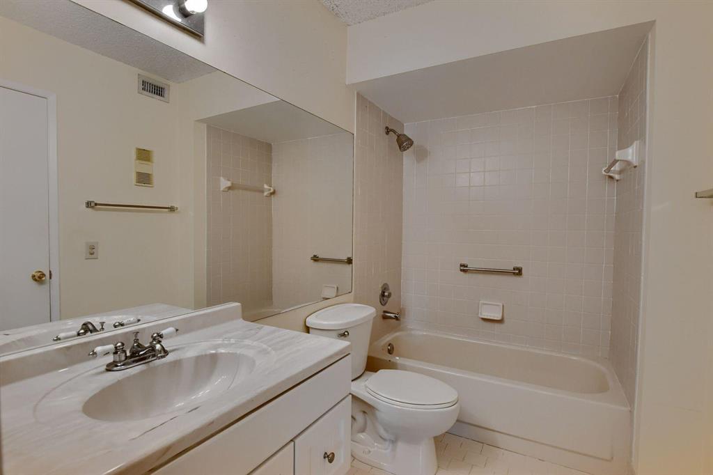 Town Villas - Residential