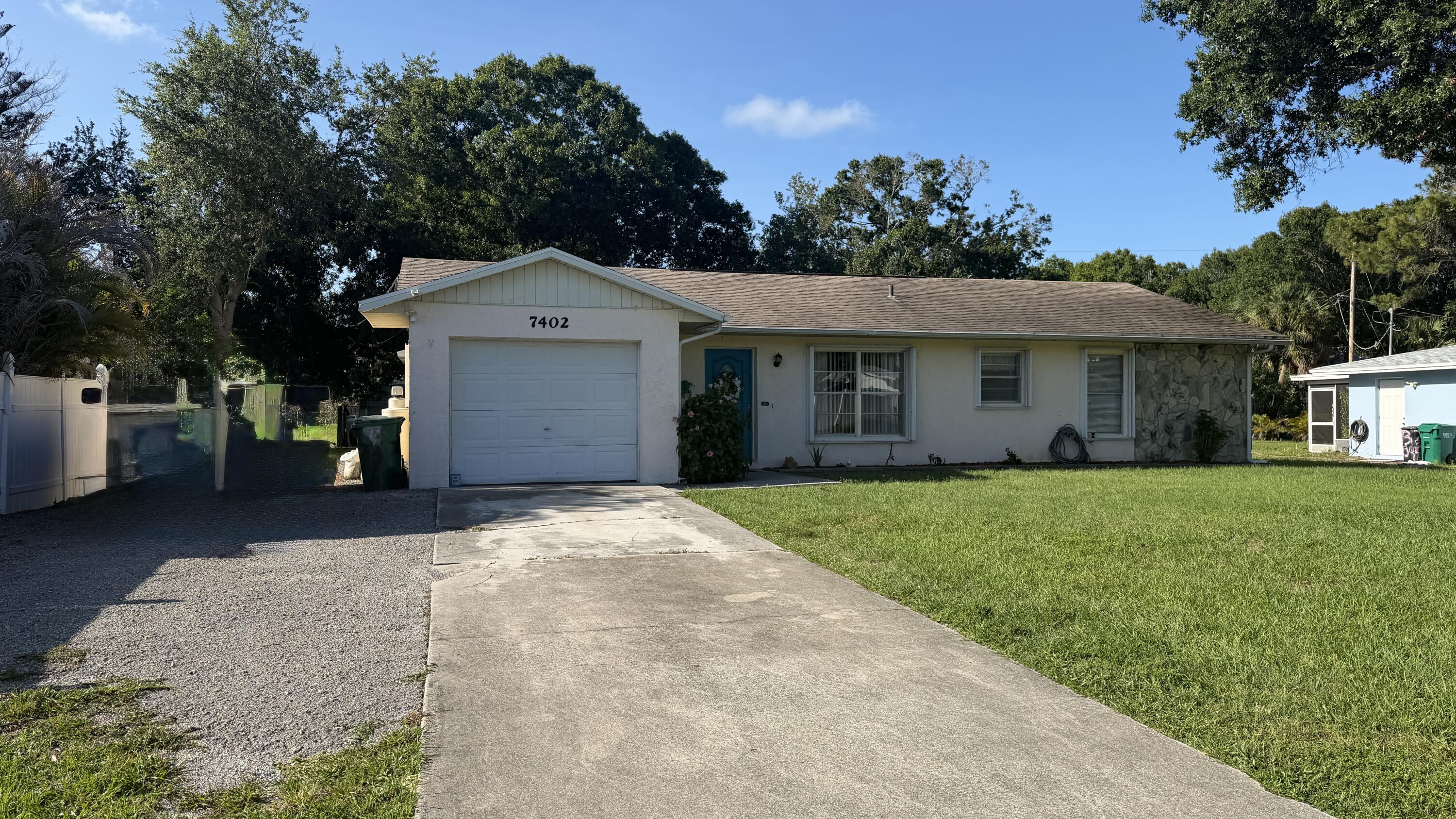 LAKEWOOD PARK UNIT 7 - Residential
