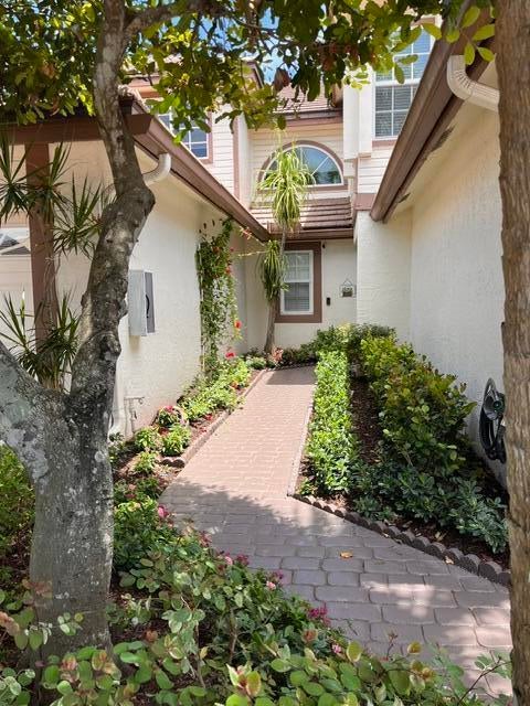 11606 NW 19th Drive