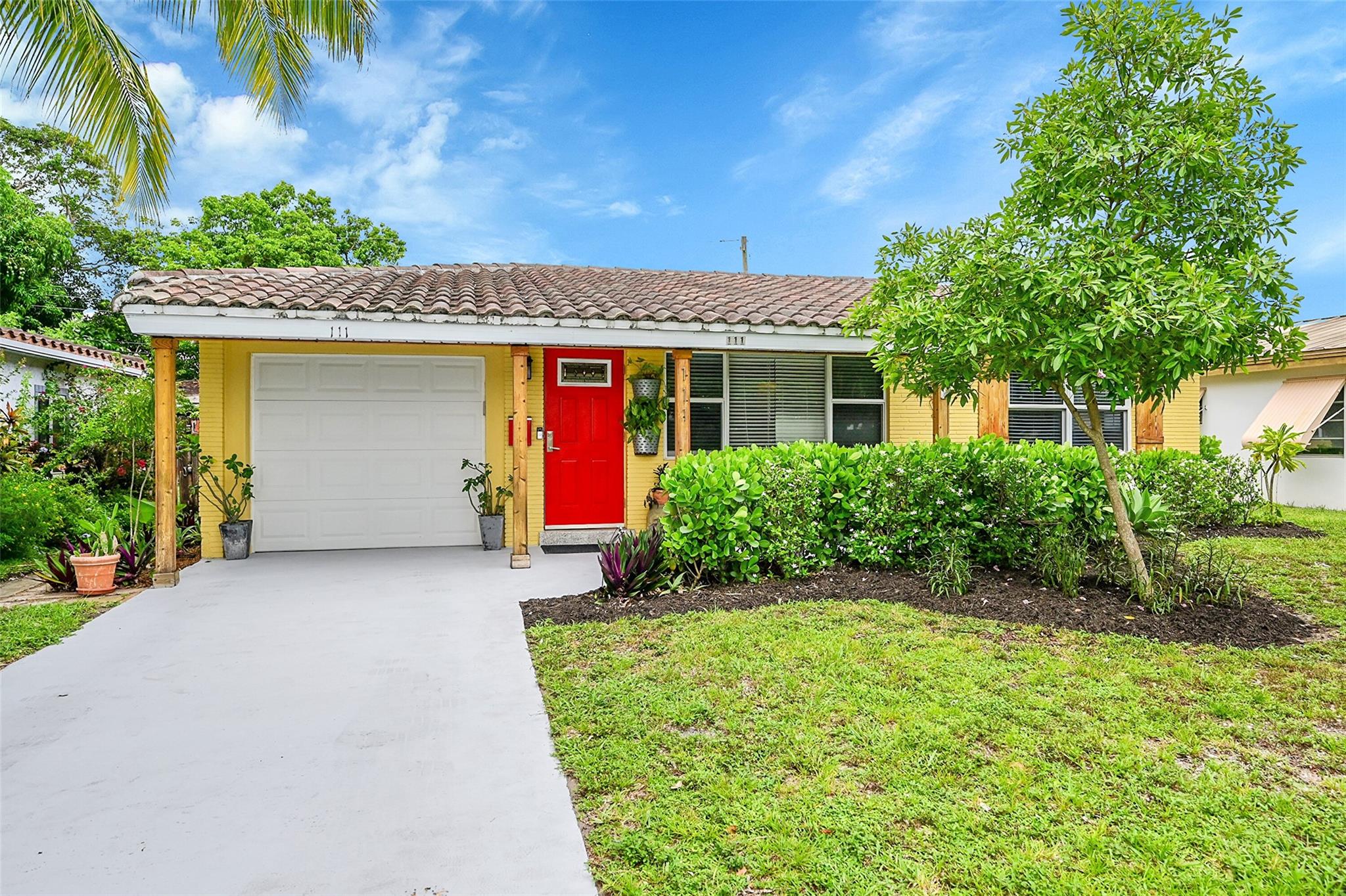 Welcome to this expanded 3-bedroom, 3-bath home with a one-car garage and an oversized screened-in pool. With a spacious layout and great floor plan, this home is perfect for entertaining or relaxed everyday living. Kitchen features white shaker cabinets, quartz countertops, and stainless steel appliances. Spacious primary suite with walk in closet and renovated bath with oversized shower. Expansive sliding doors from Family room and primary open to huge covered porch and screened pool area. Impact windows provide peace of mind, while charming curb appeal invites you in. Conveniently located in Andrews Gardens and just minutes to the beach at Lauderdale by the Sea, Wilton Manors, and Las Olas. A rare find with three full bedrooms and baths, and a great pool area—don’t miss this opportunity