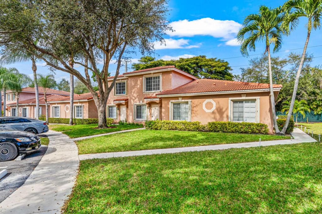 Photo of 9790 Kamena Circle #9790, Boynton Beach, FL 33436 (MLS # R11150908)