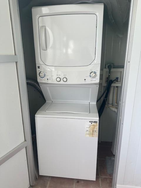 KINGS POINT TUSCANY CONDO - Residential Lease