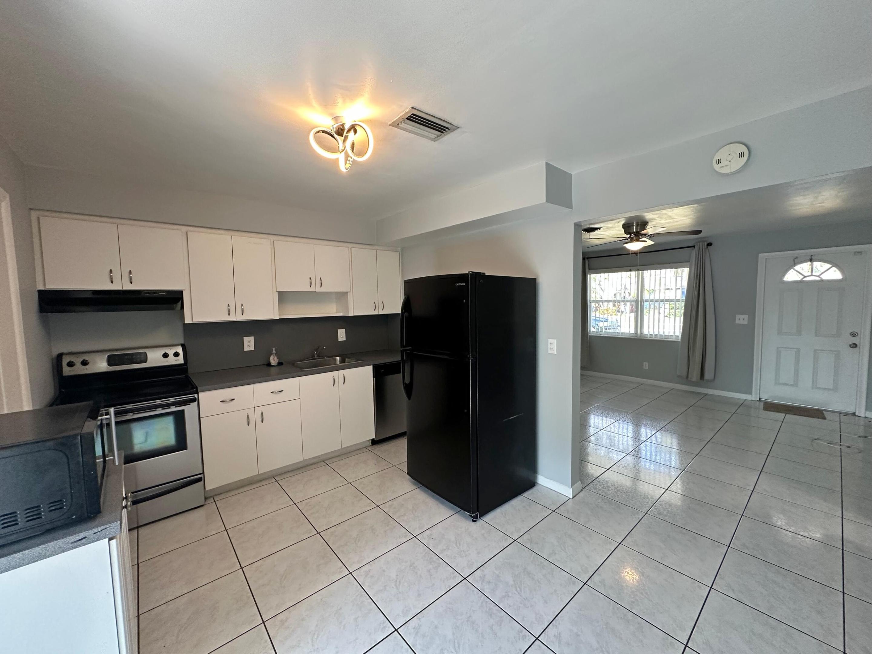 SUMMERTIME ISLES - Residential