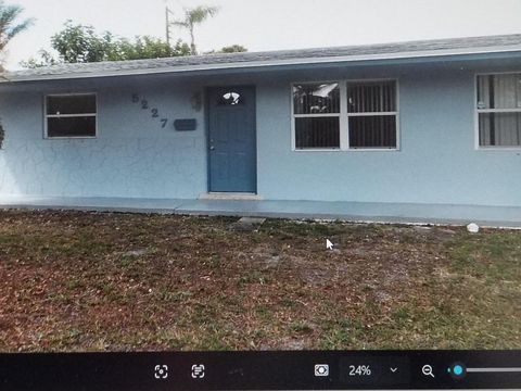 5227 SW 94th Cooper City FL 33328