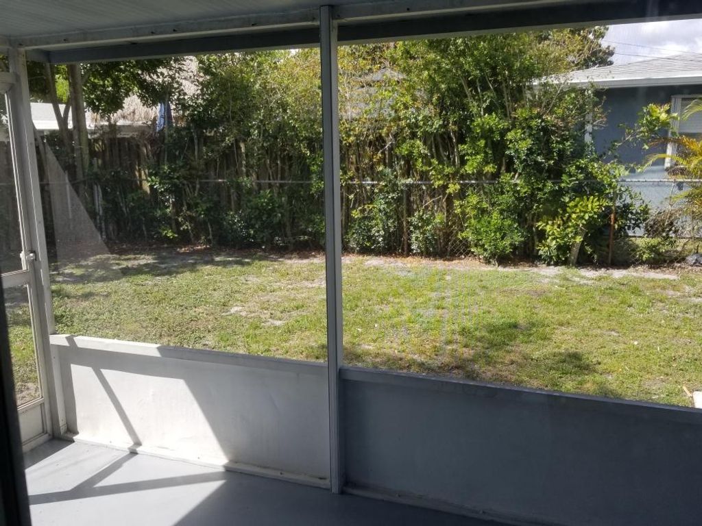 Photo of 5227 SW 94th Ave, Cooper City, FL 33328 (MLS # B26000140)