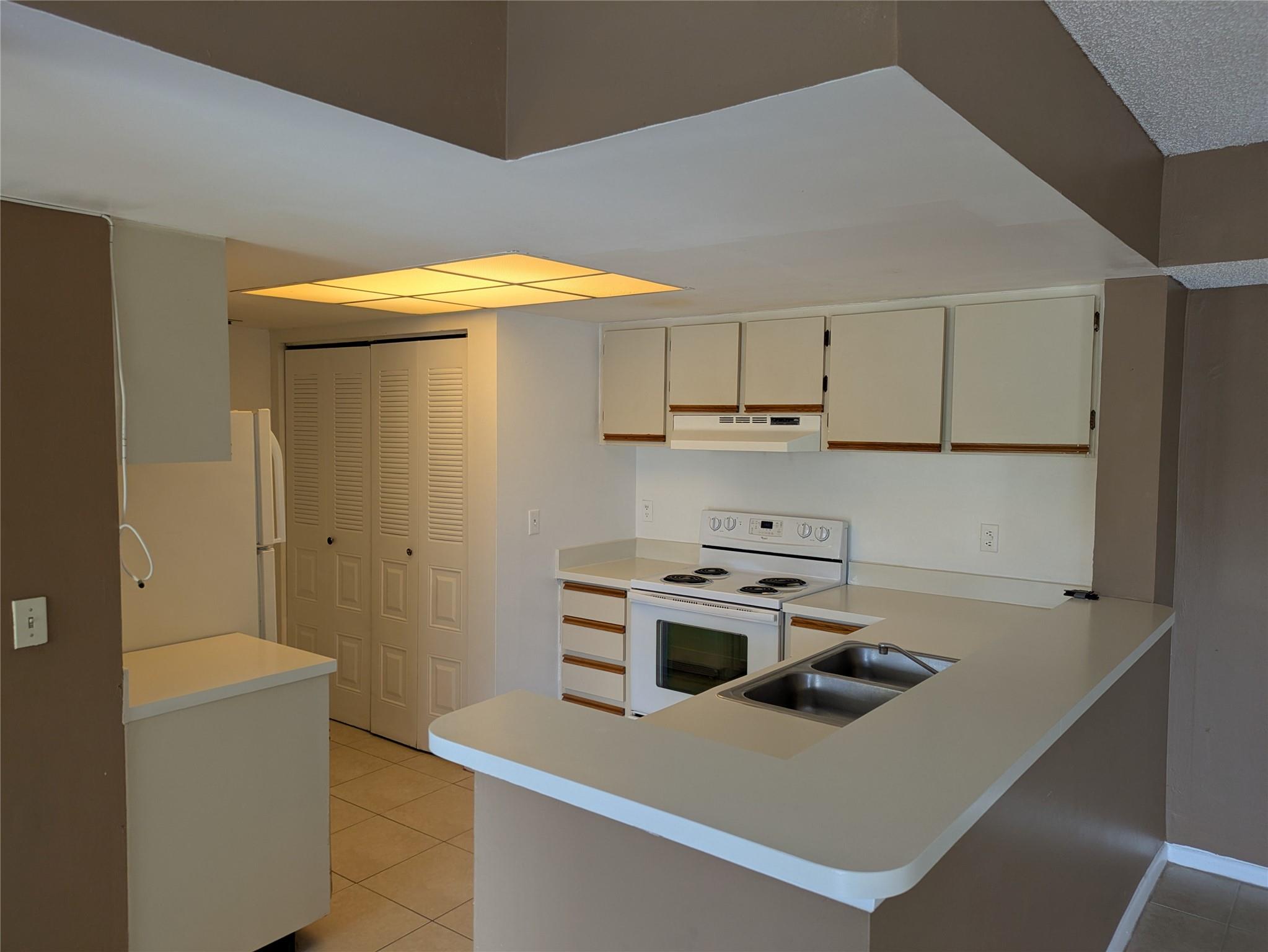Visconti Condo - Residential Lease