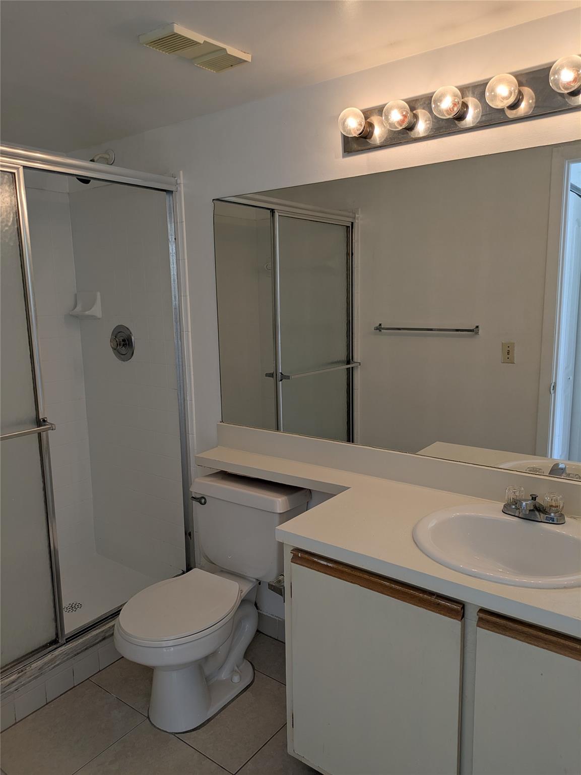 Visconti Condo - Residential Lease