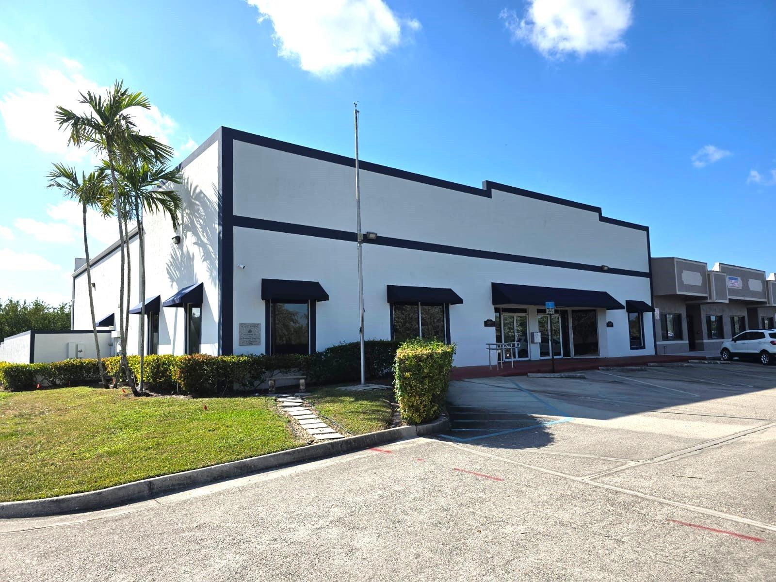 FOR LEASE: 9,072 +/- SQFT freestanding office warehouse building with outside storage in Coral Springs. Located just minutes from the Sawgrass Expressway. This property is split into 2,932 +/- SQFT office and 3,868 +/- SQFT warehouse with a 2,272 +/- SQFT concrete mezzanine. This property also includes 6,000 +/- SQFT of outside fences storage space. Zoning is I-C (Industrial Commerce). Contact for more information!