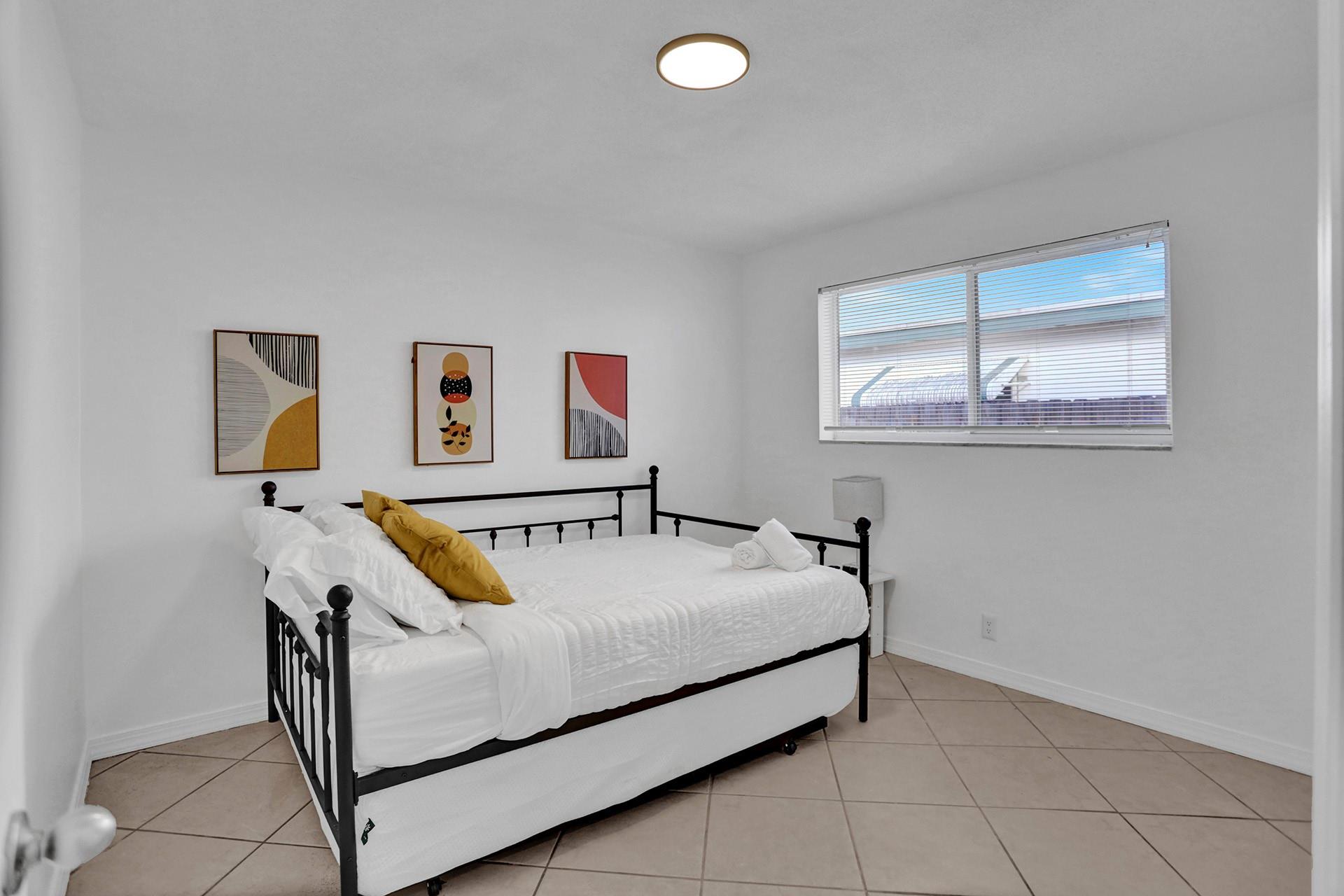 Hollywood Hills Amd 6-31 - Residential