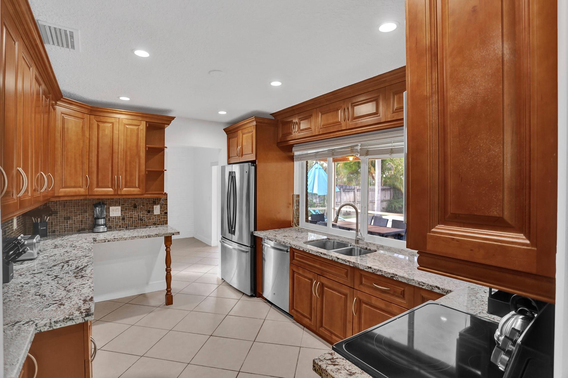 Hollywood Hills Amd 6-31 - Residential