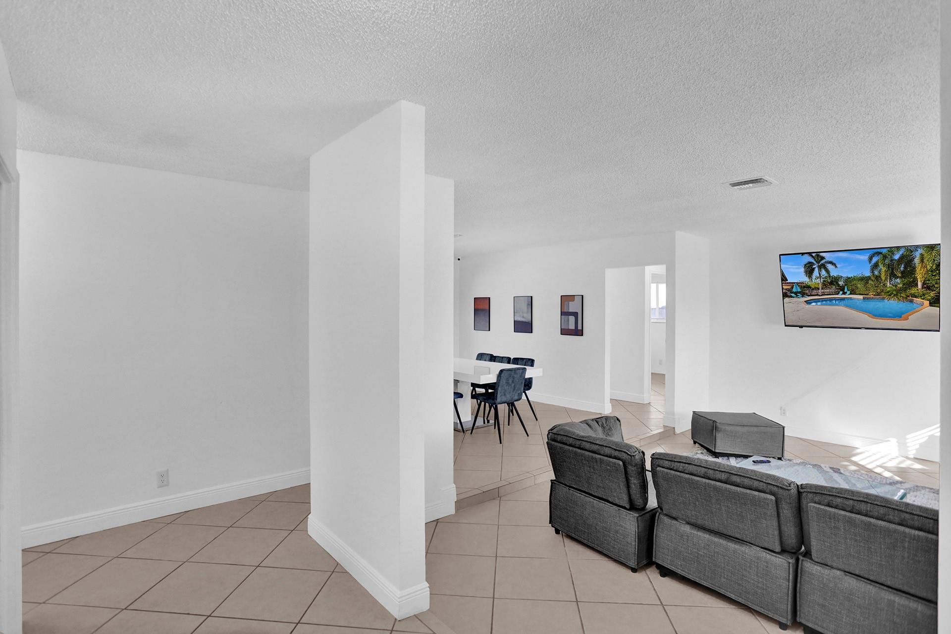 Hollywood Hills Amd 6-31 - Residential