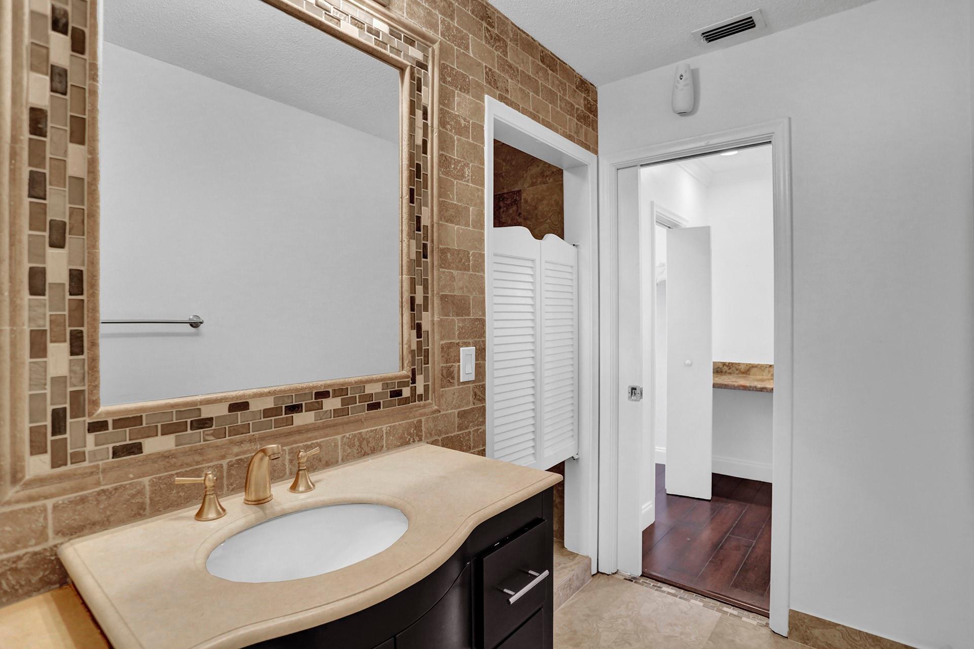 Hollywood Hills Amd 6-31 - Residential