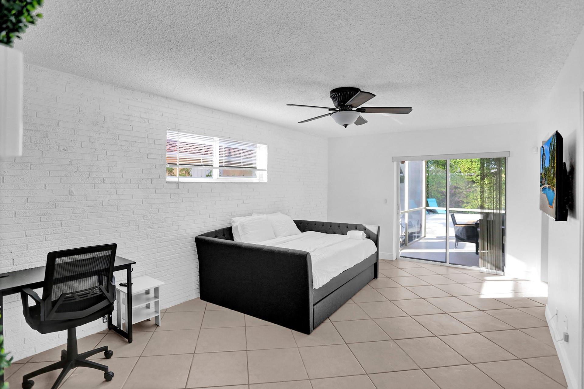 Hollywood Hills Amd 6-31 - Residential