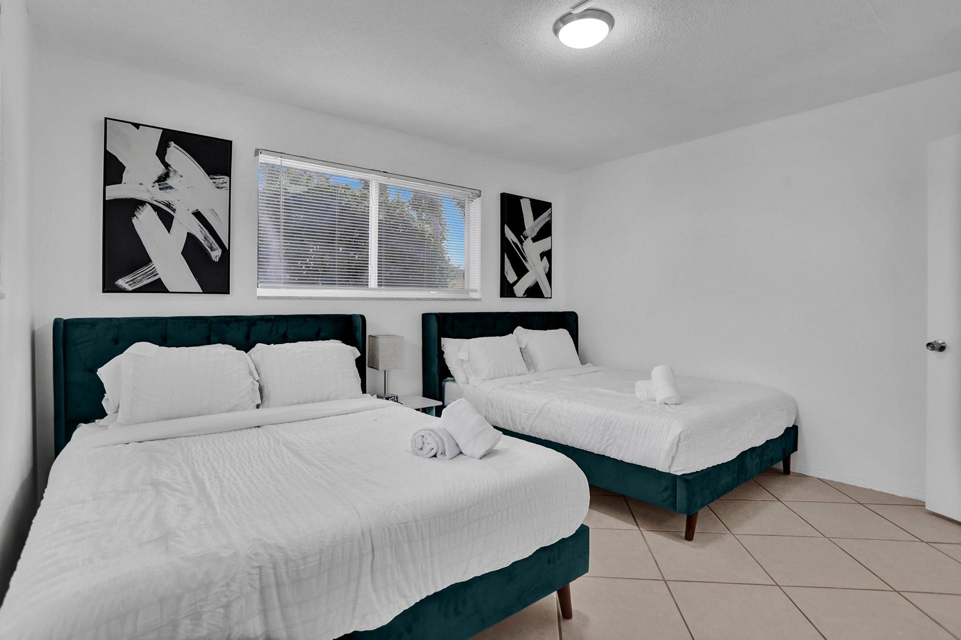 Hollywood Hills Amd 6-31 - Residential