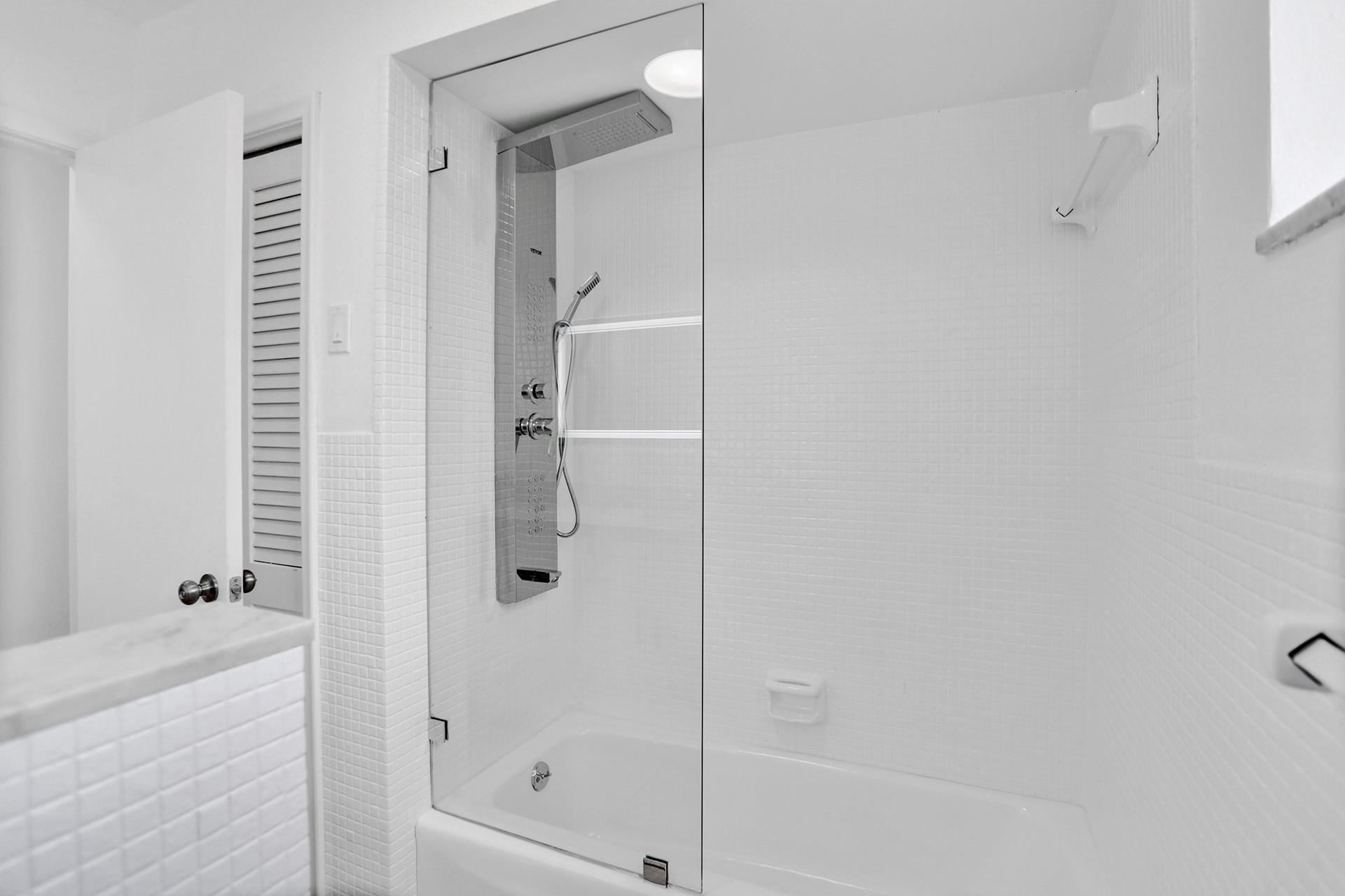 Hollywood Hills Amd 6-31 - Residential