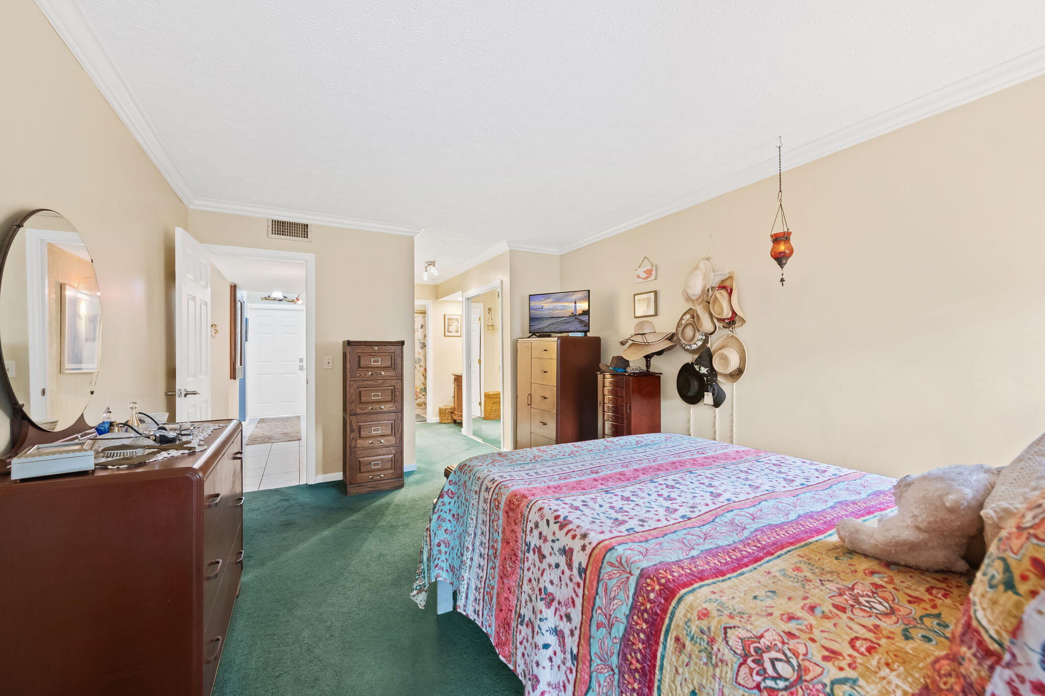 CANONGATE CONDOMINIUM - Residential