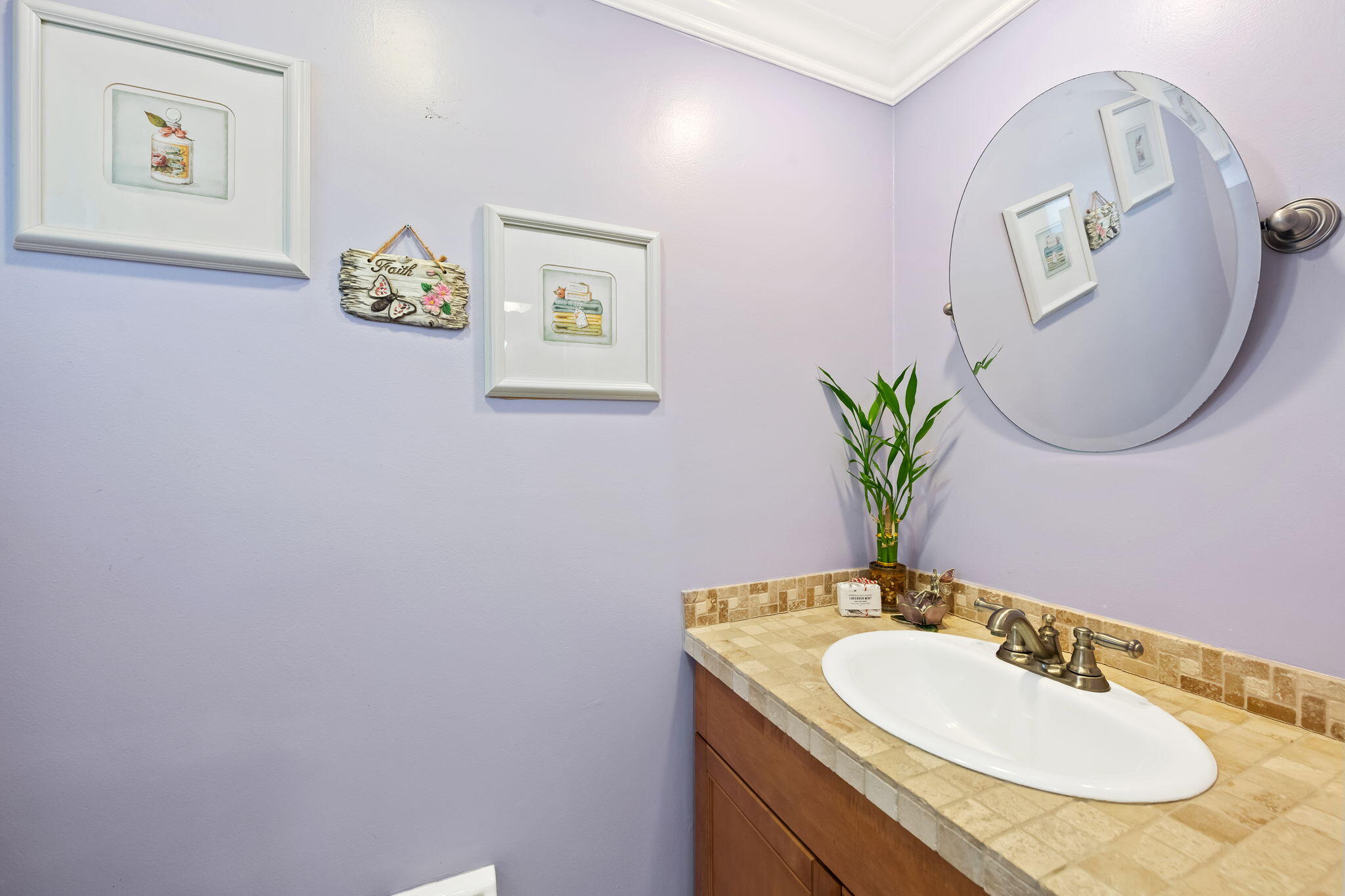 CANONGATE CONDOMINIUM - Residential