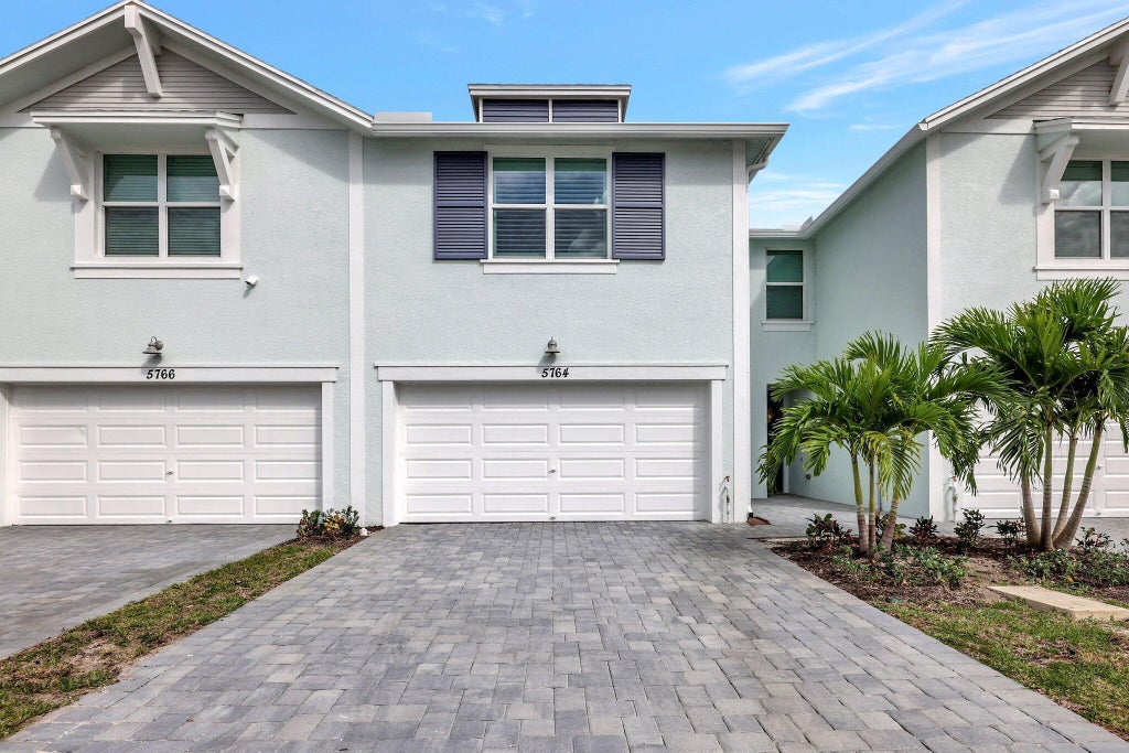 Photo of 5764 SE EDGEWATER Circle, Stuart, FL 34997 (MLS # B26081465)