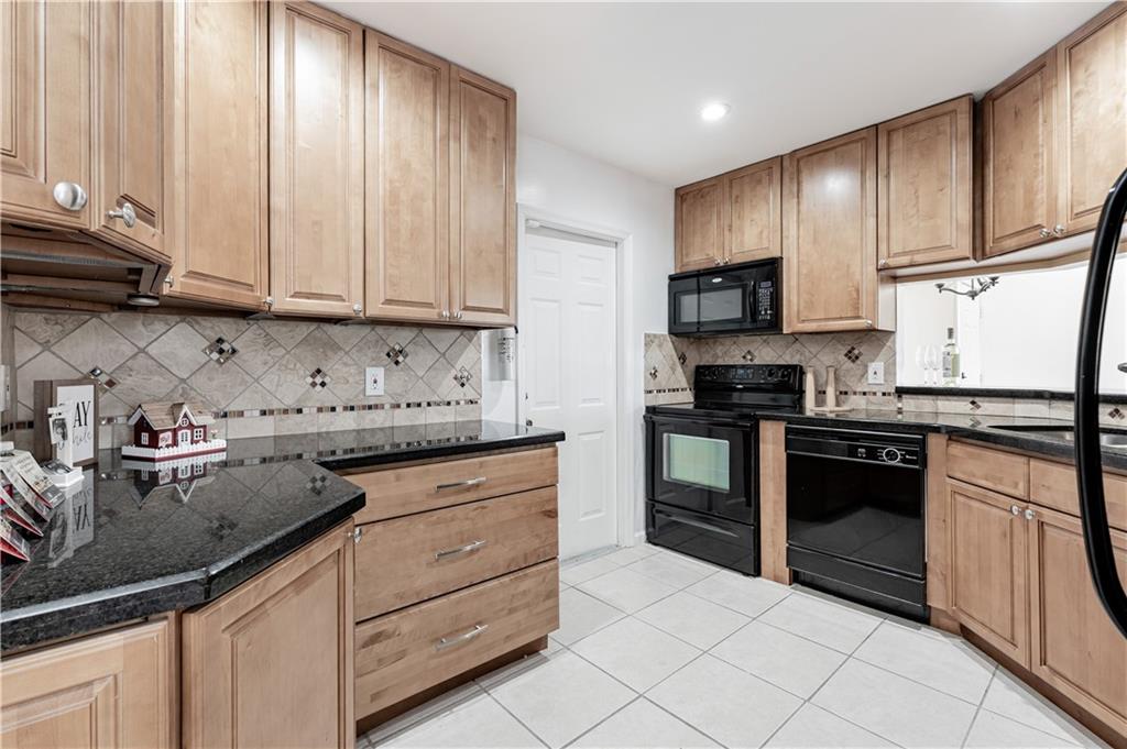 SOUTH LAKE CONDO - Residential