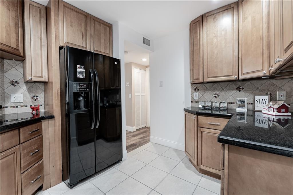 SOUTH LAKE CONDO - Residential