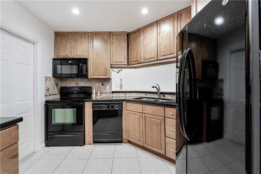 SOUTH LAKE CONDO - Residential