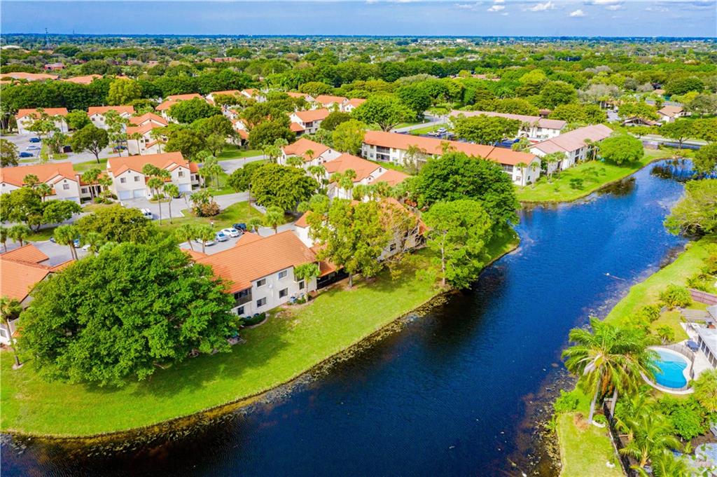 SOUTH LAKE CONDO - Residential