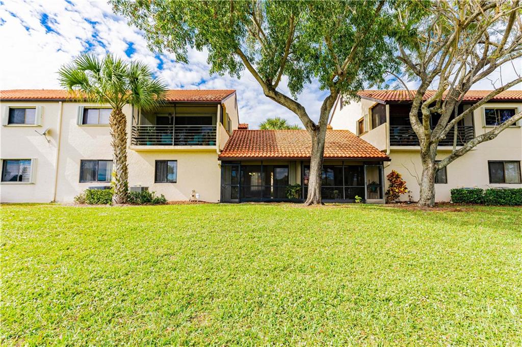 SOUTH LAKE CONDO - Residential