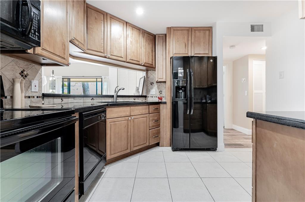 SOUTH LAKE CONDO - Residential