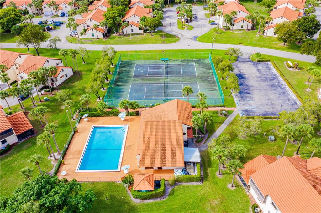 SOUTH LAKE CONDO - Residential