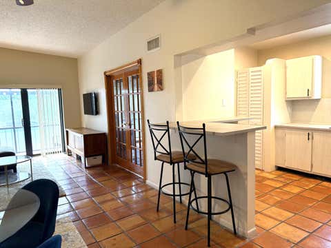 Tiny photo for 301 N Pine Island Road #265, Plantation, FL 33324 (MLS # B26043366)