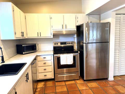 Tiny photo for 301 N Pine Island Road #265, Plantation, FL 33324 (MLS # B26043366)