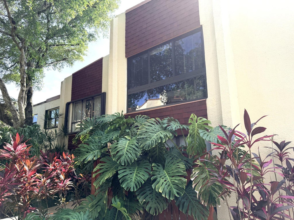 Photo of 301 N Pine Island Road #265, Plantation, FL 33324 (MLS # B26043366)