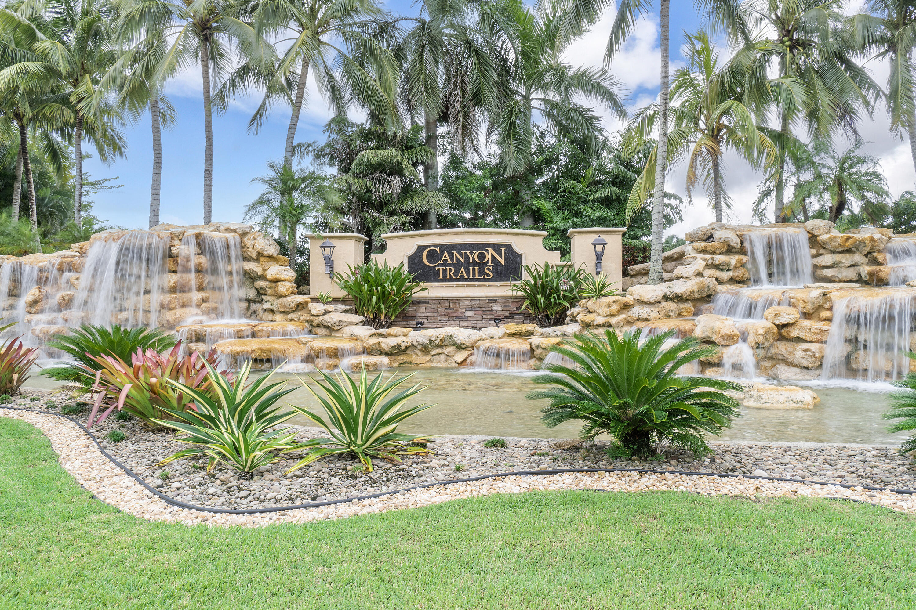TRAILS AT CANYON - Residential