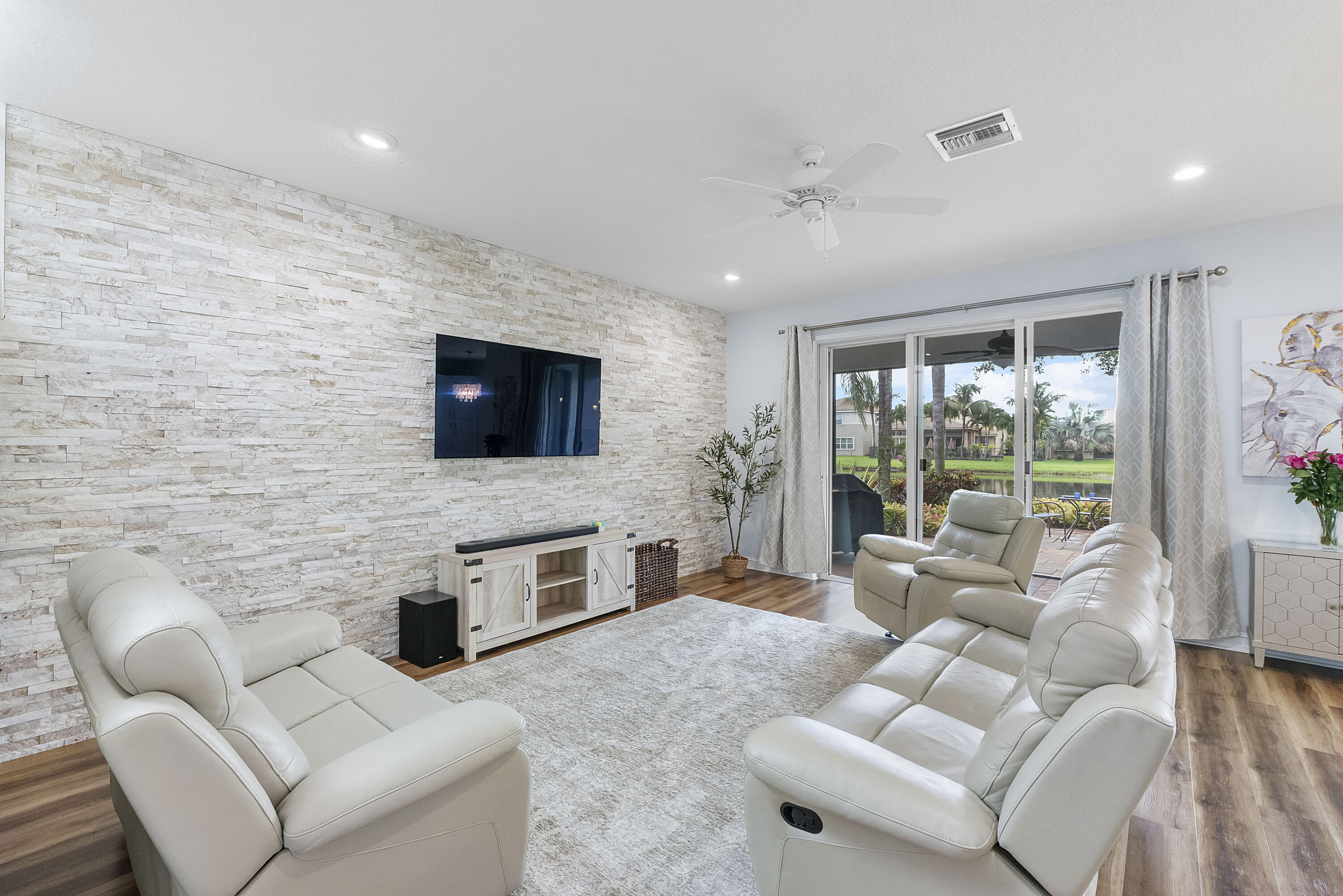 TRAILS AT CANYON - Residential