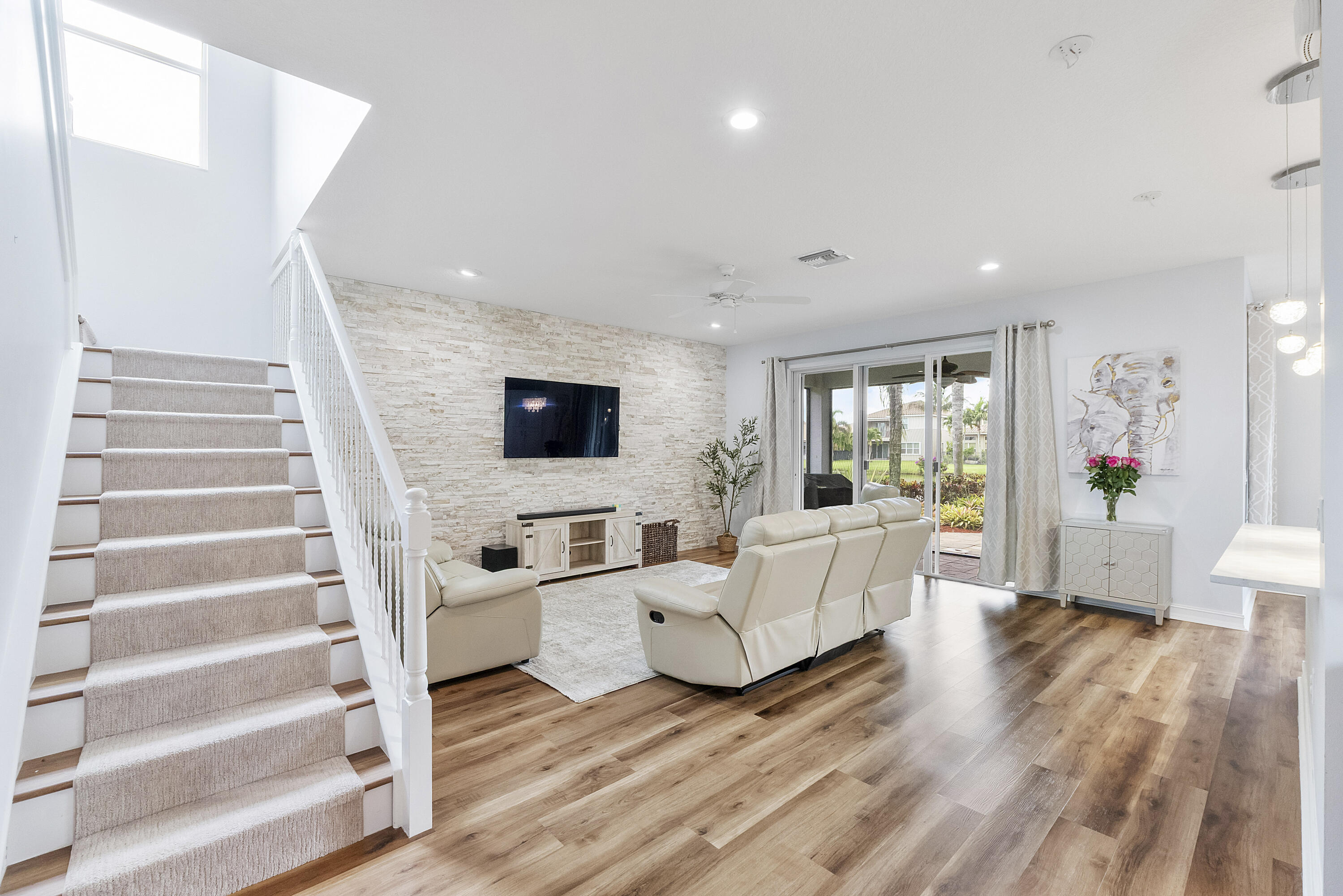TRAILS AT CANYON - Residential