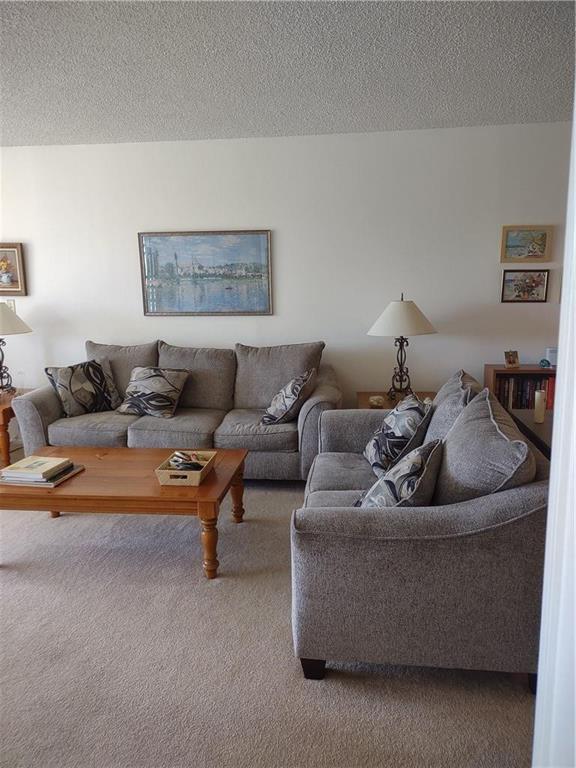 NO 92 PALM-AIRE COUNTRY CLUB - Residential Lease