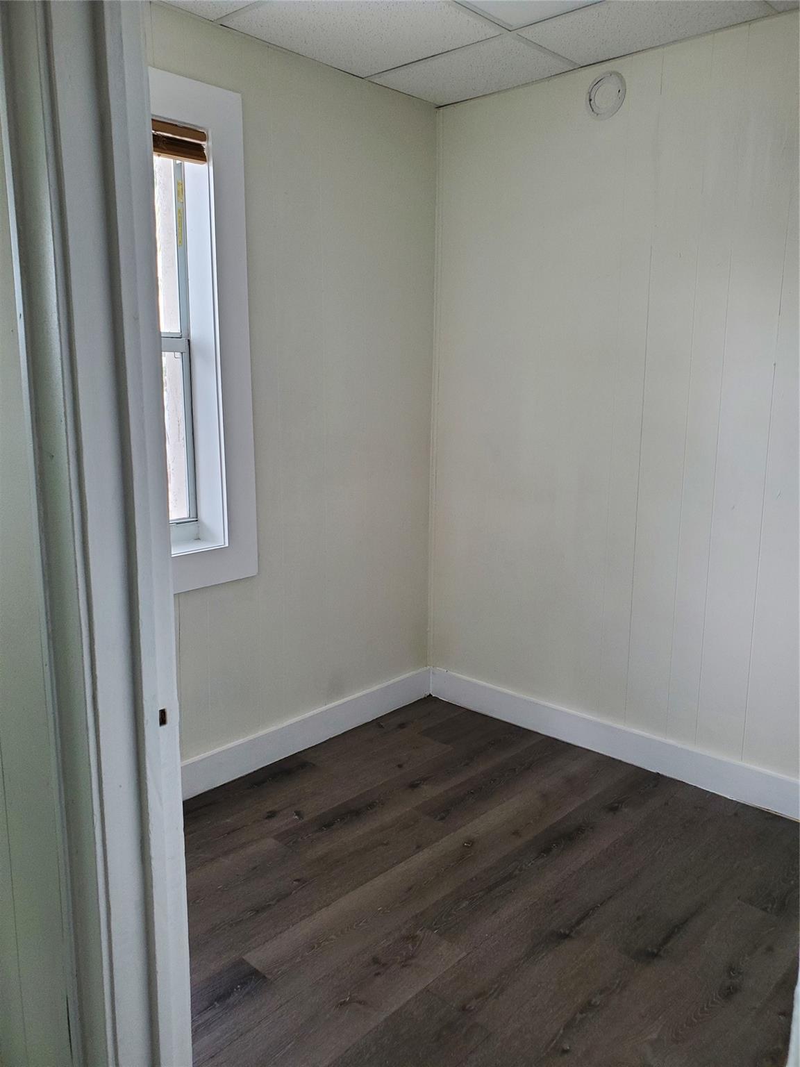 TOWN OF MODELO (DANIA) B- - Residential Lease
