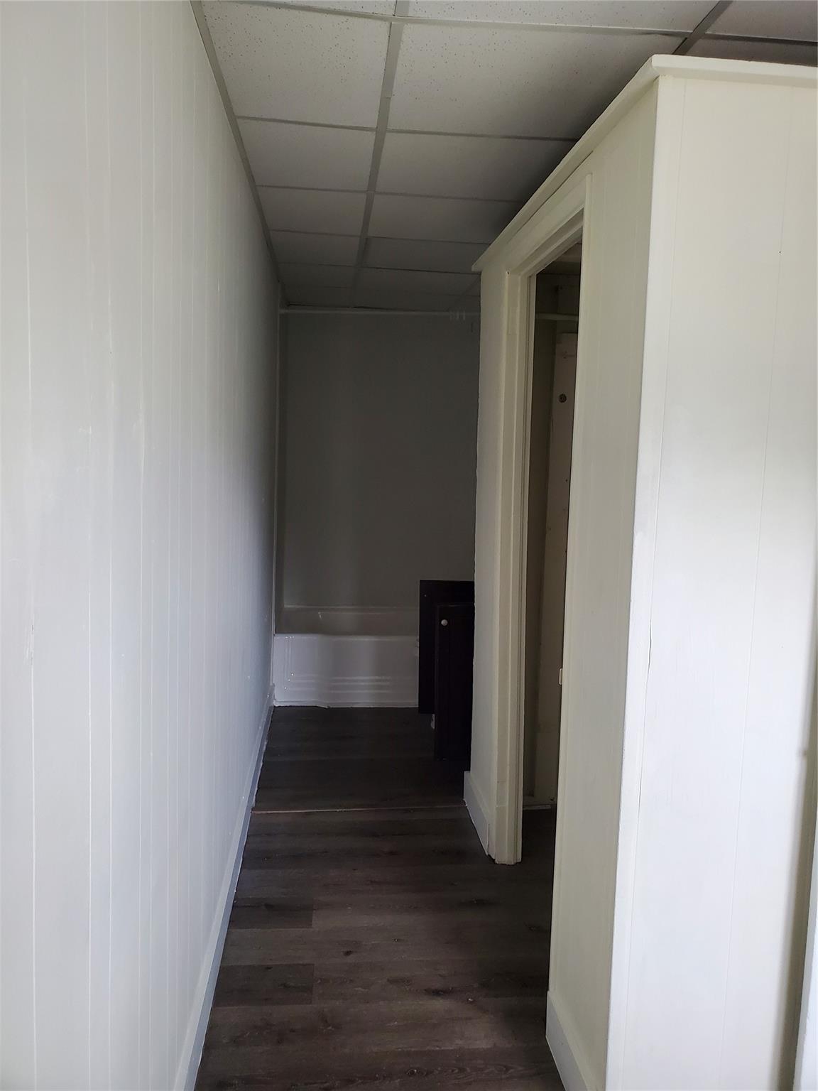 TOWN OF MODELO (DANIA) B- - Residential Lease
