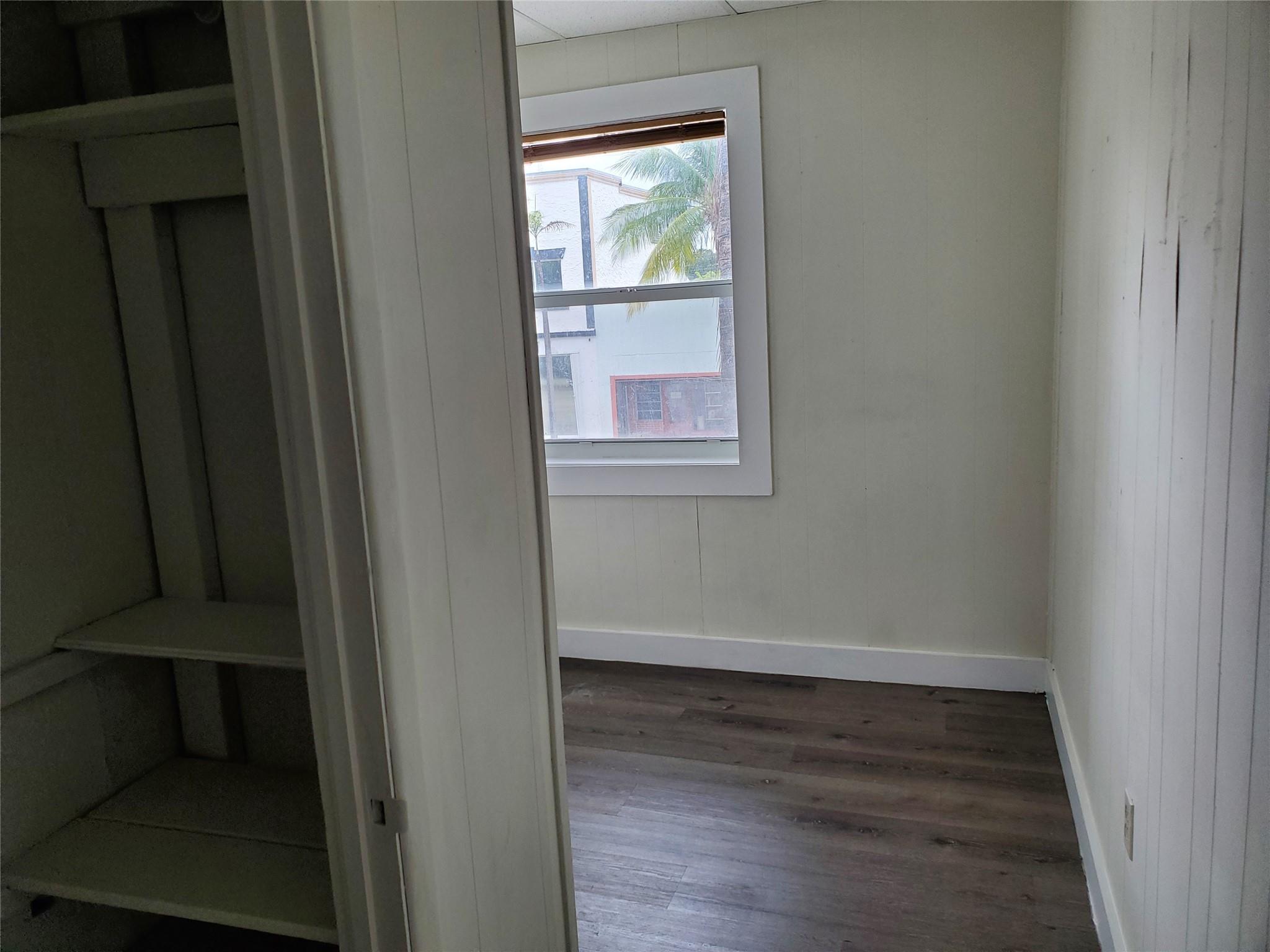 TOWN OF MODELO (DANIA) B- - Residential Lease